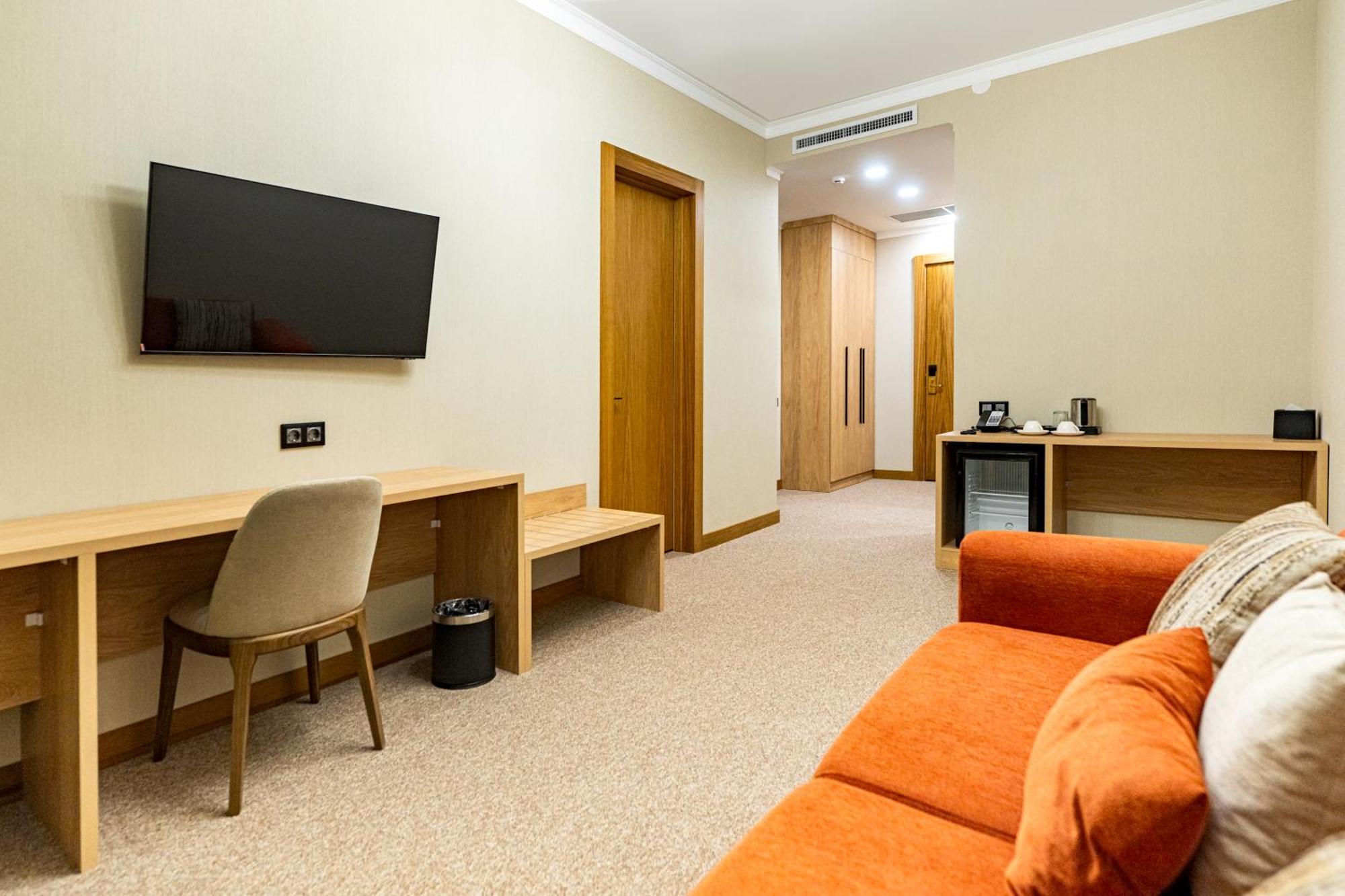 Mardan Hotel 쉼켄트 외부 사진