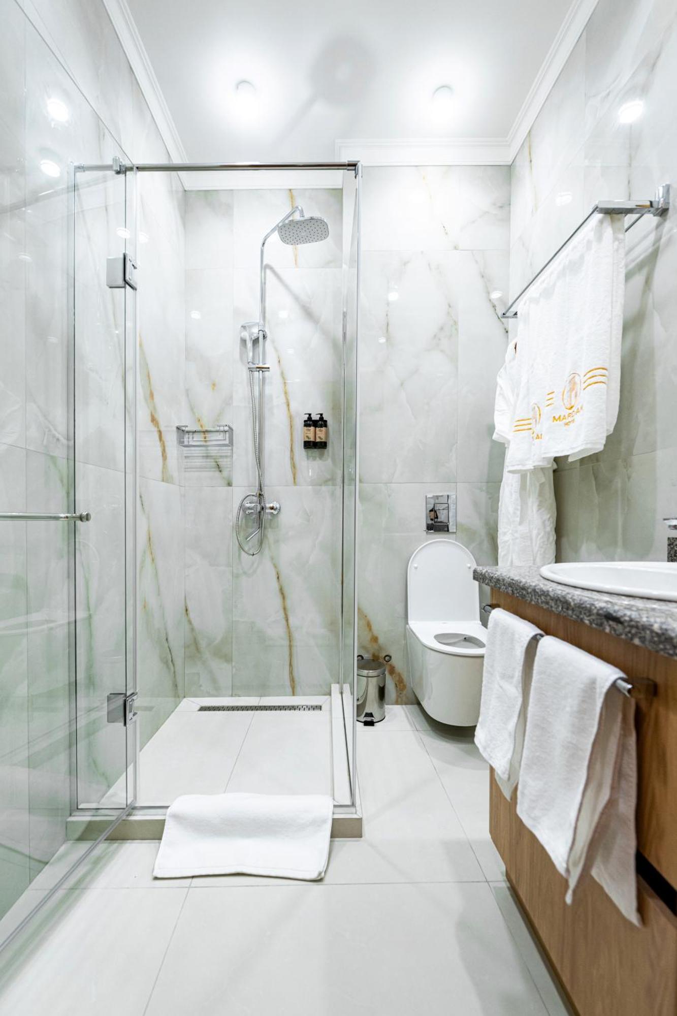 Mardan Hotel 쉼켄트 외부 사진