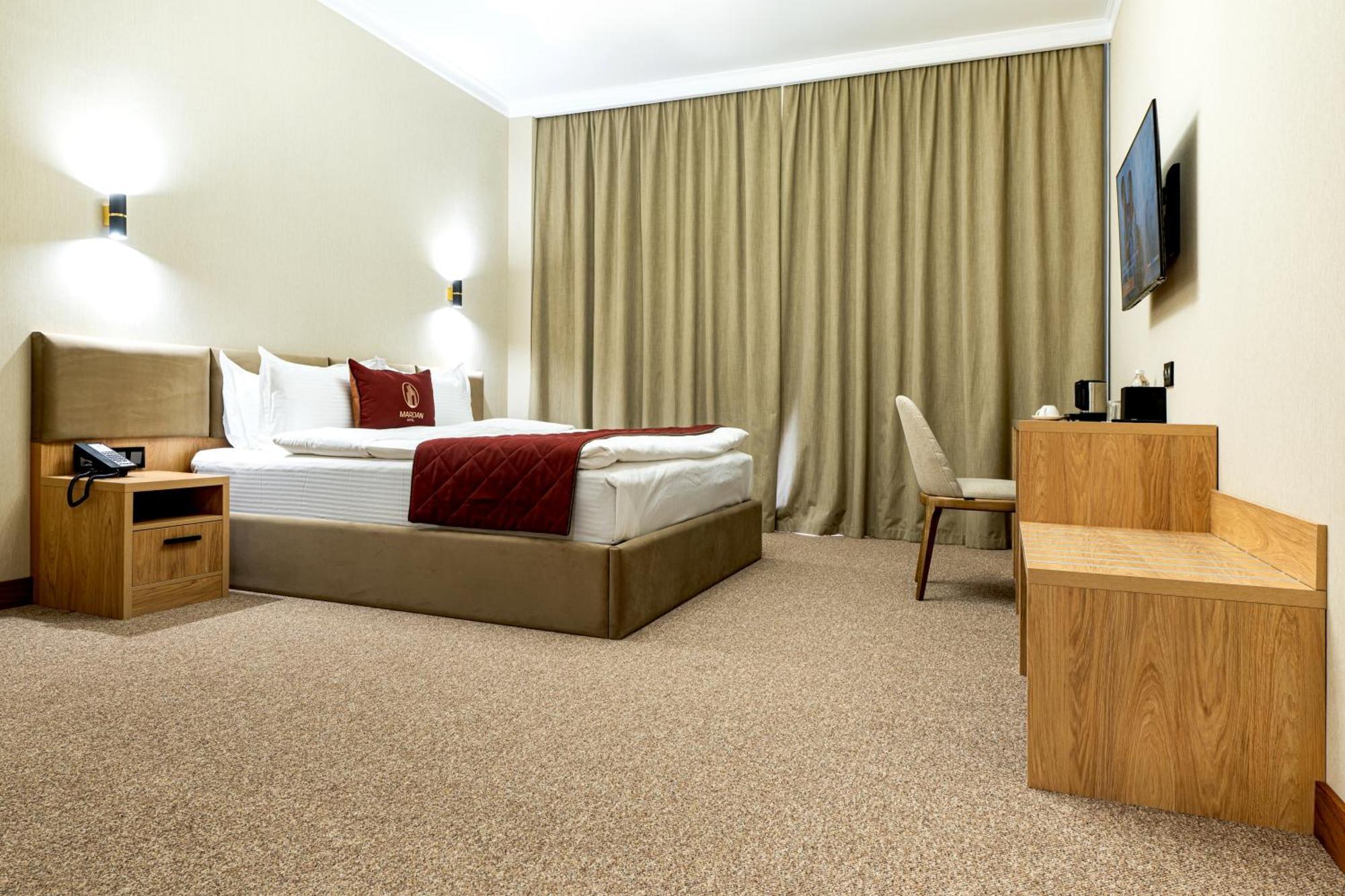 Mardan Hotel 쉼켄트 외부 사진