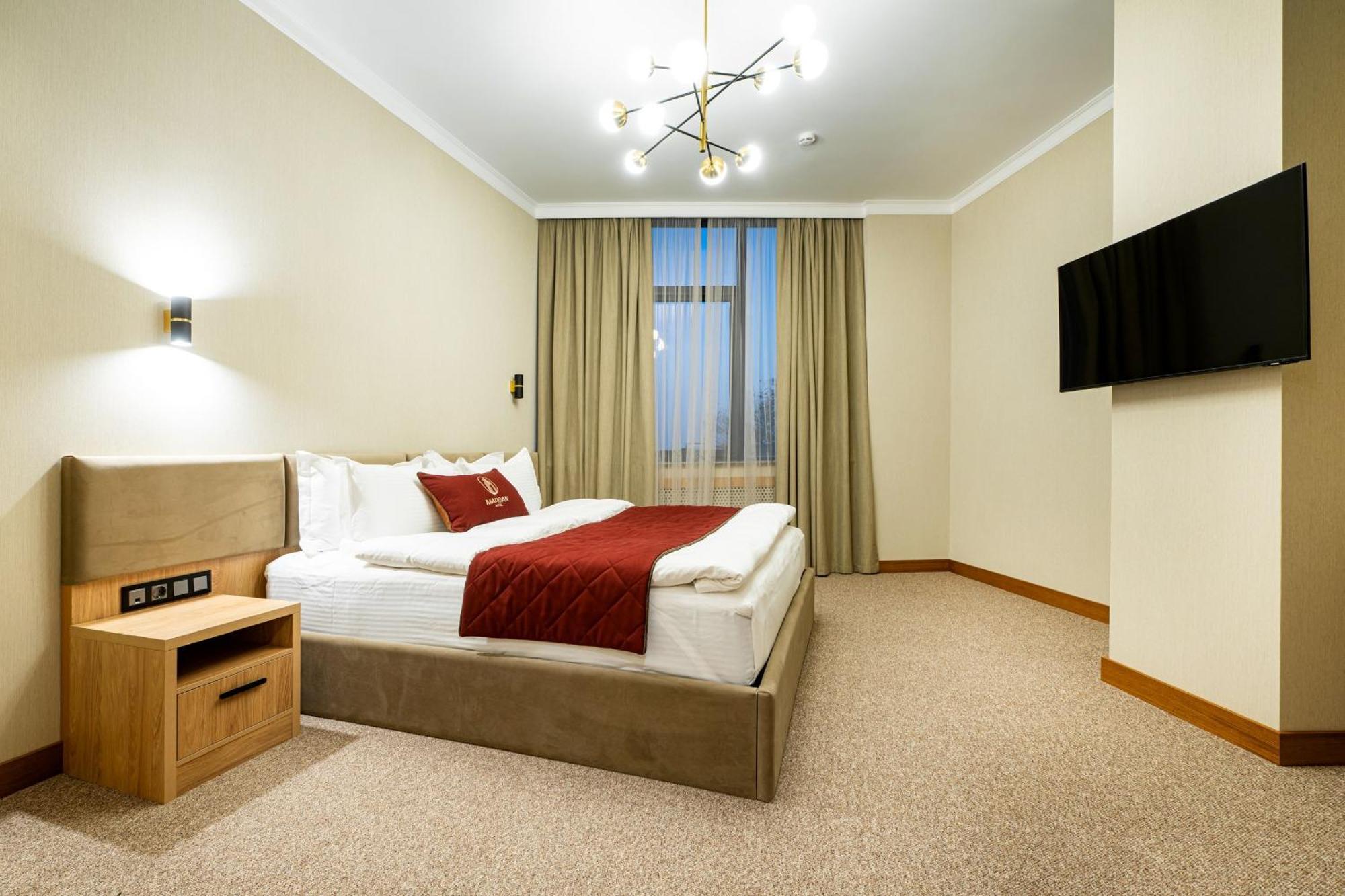 Mardan Hotel 쉼켄트 외부 사진