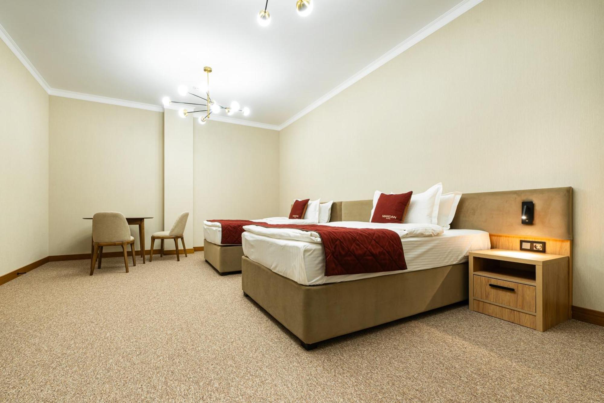 Mardan Hotel 쉼켄트 외부 사진